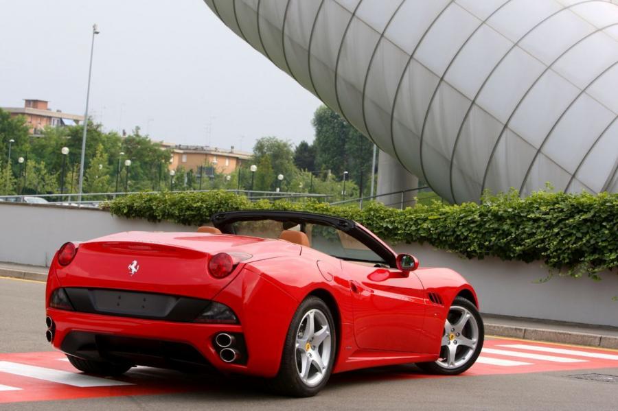  Ferrari California 2008 года  (фото 75 из 225)